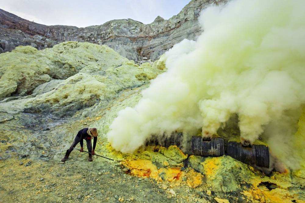 melting sulfur